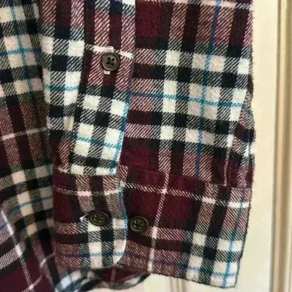 Croft & Barrow Men’s Flannel Shirt - Picture 4 of 5
